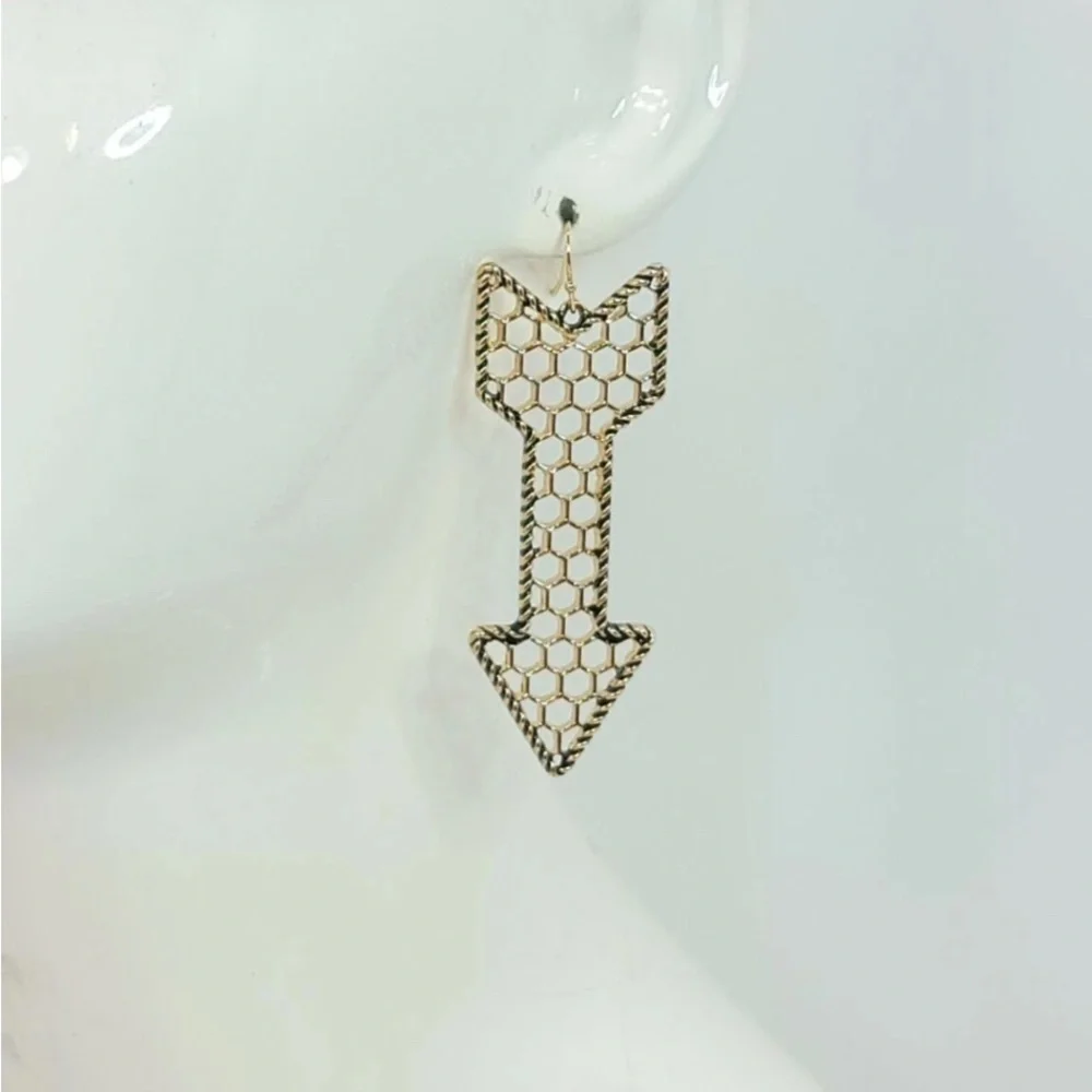 Vintage Gold Honeycomb Arrow Earrings
